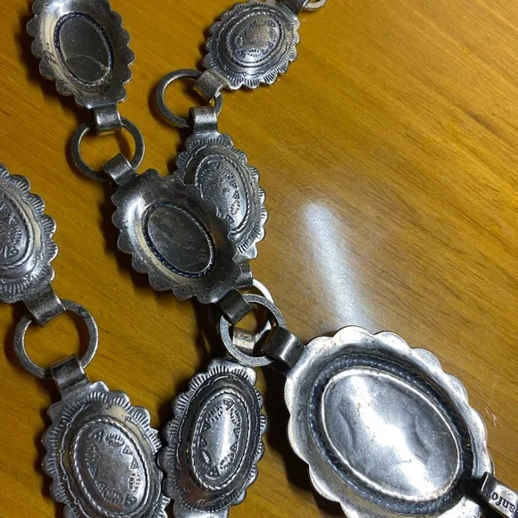 ✨ Vintage Sancrest® / Sanford Silver-Tone Concho Belt | Southwestern | 1960s–70s - Picture 10 of 12